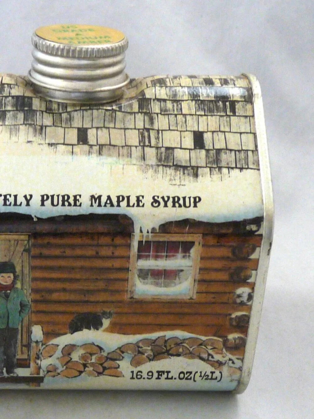Vintage maple syrup tin log cabin Grafton Vermont